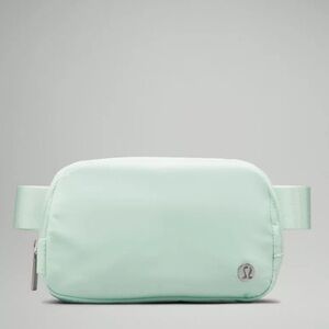 NEW Lululemon Everywhere Belt Bag Mint Moment 1L